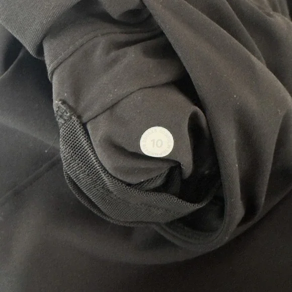 Lululemon On the Fly 7/8 Pant Black Luxtreme 10 - Picture 6 of 6